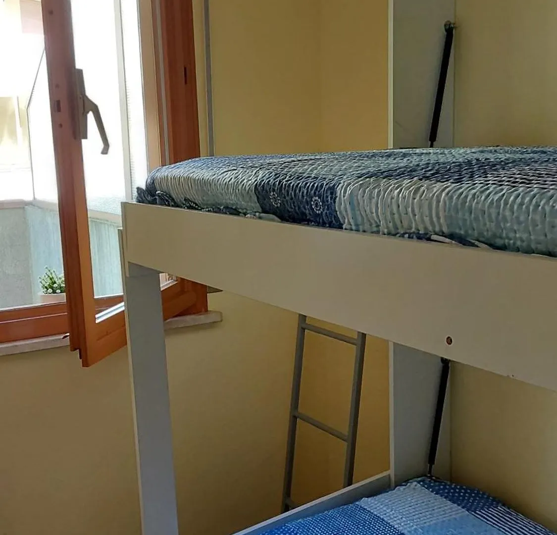 La Dolce Vita - Apartment With Shared Pool And Large Terrace ليدو ديلي نازيوني 0*,